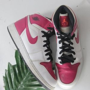 Nike Air Jordan 1 High White Pink Sneaker 002251 size 9mens/10.5 womens
